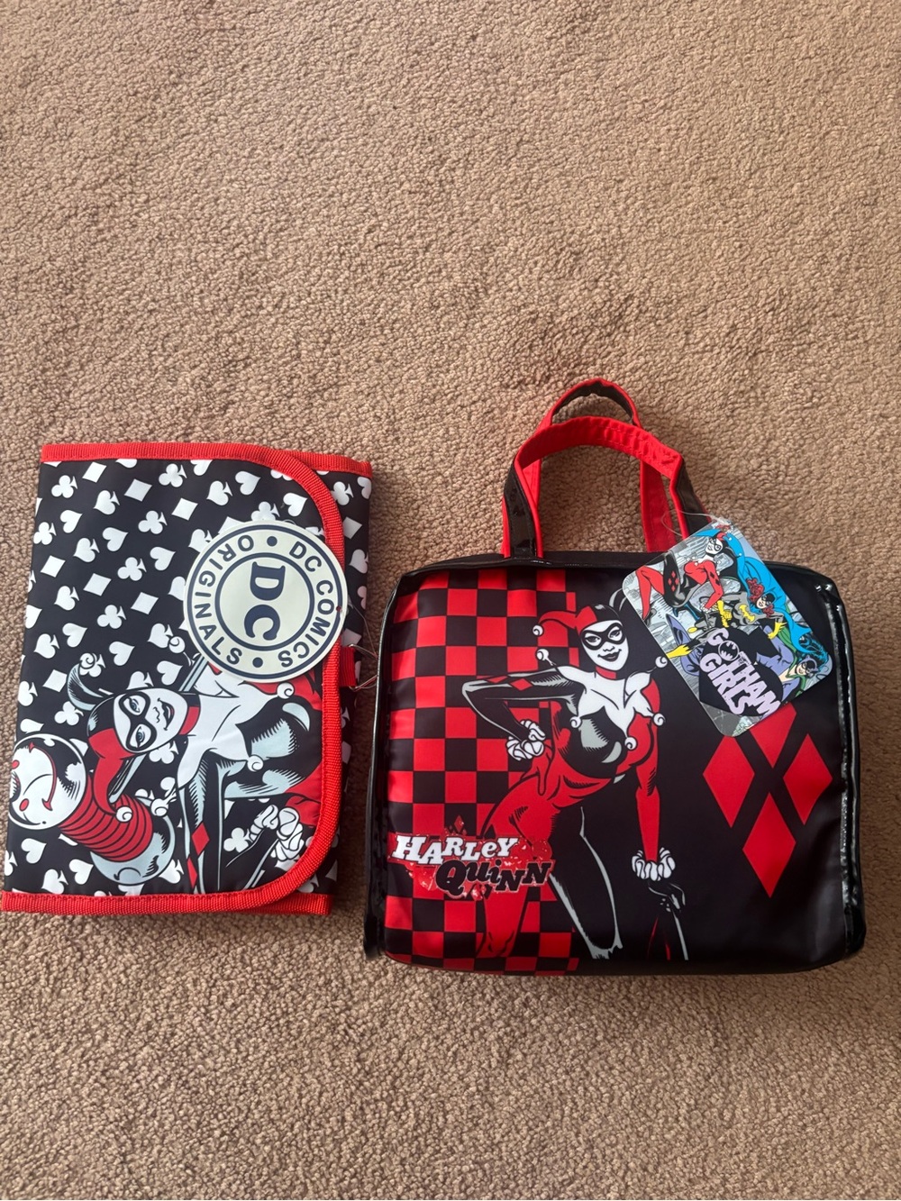 DC Comics Harley Quinn Kids Black & Red Lunch Tote and Snack Case Set